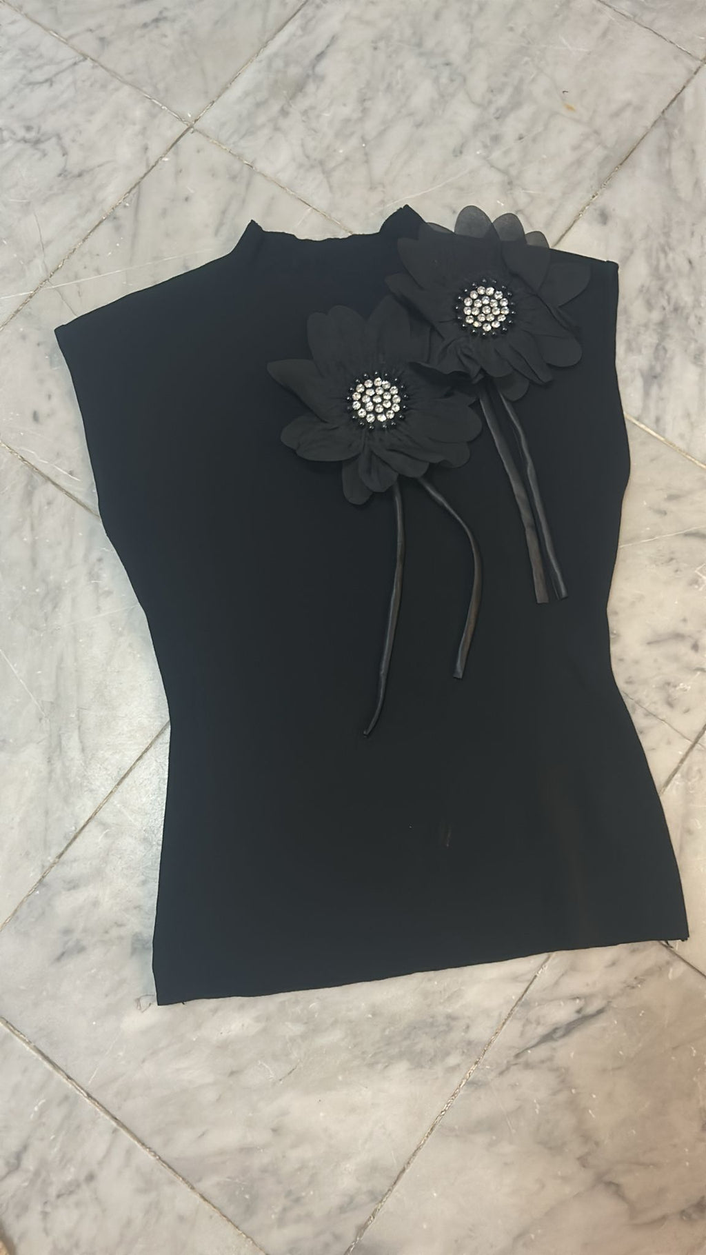 Noir Top