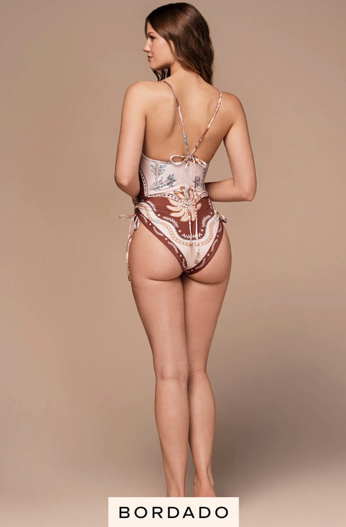 Avery One Piece